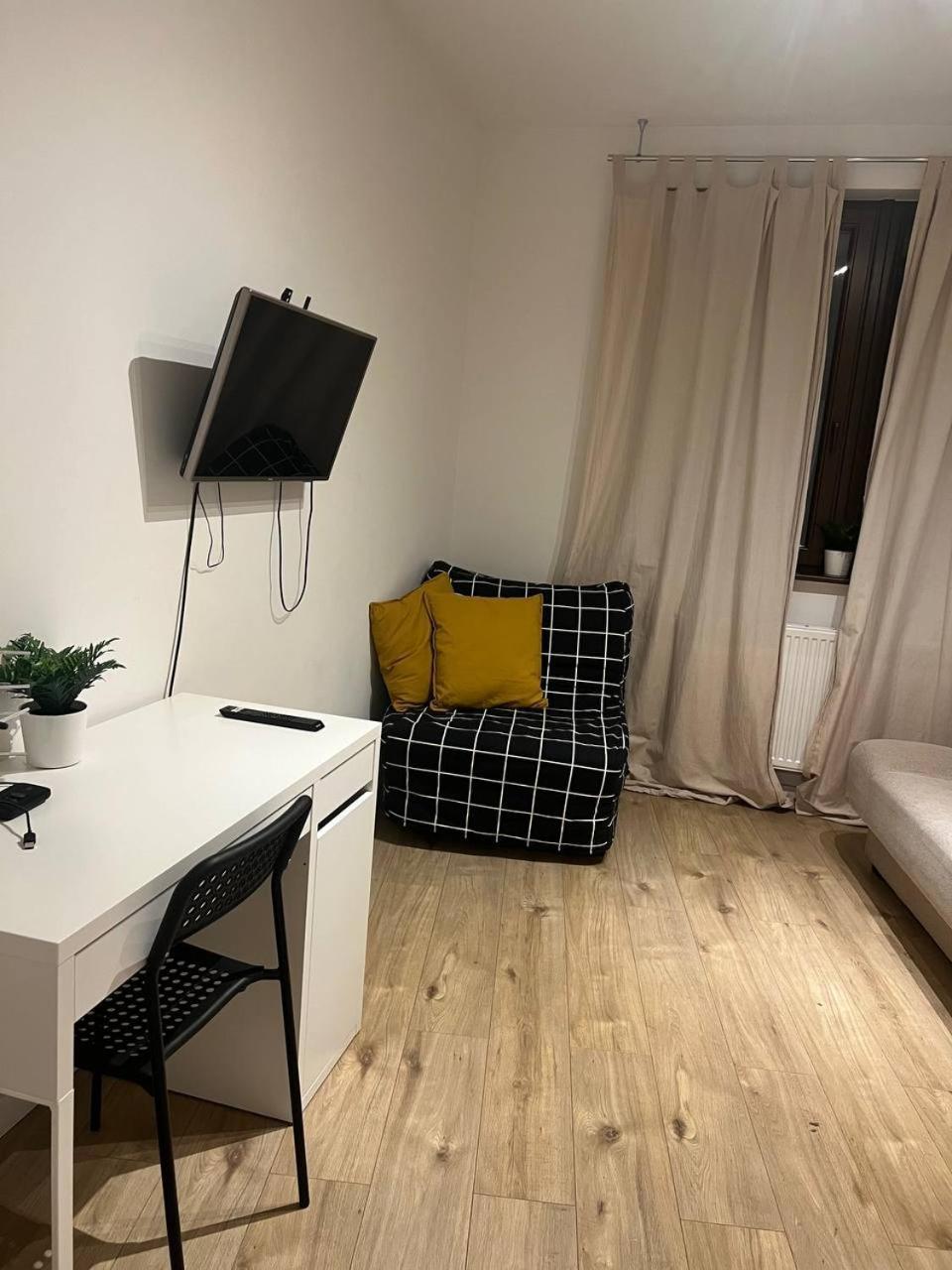 City Center - 3 Rooms - New Building - Private Parking Place - Garage Wroclaw Exterior photo
